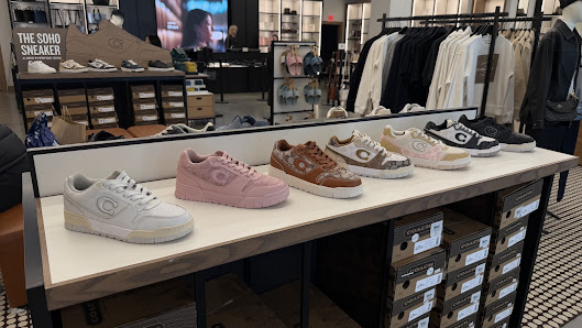 Jackson Premium Outlets photo 2