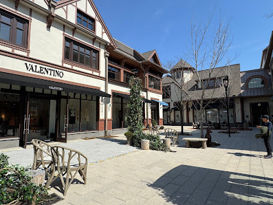 Belmont Park Village photo 2