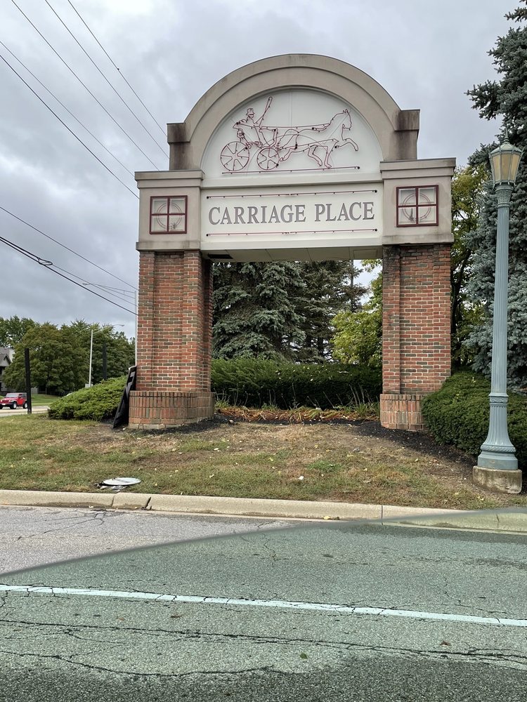 Carriage Place Plaza in Columbus, OH