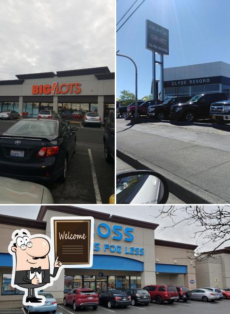 Cascade Plaza in Everett, WA