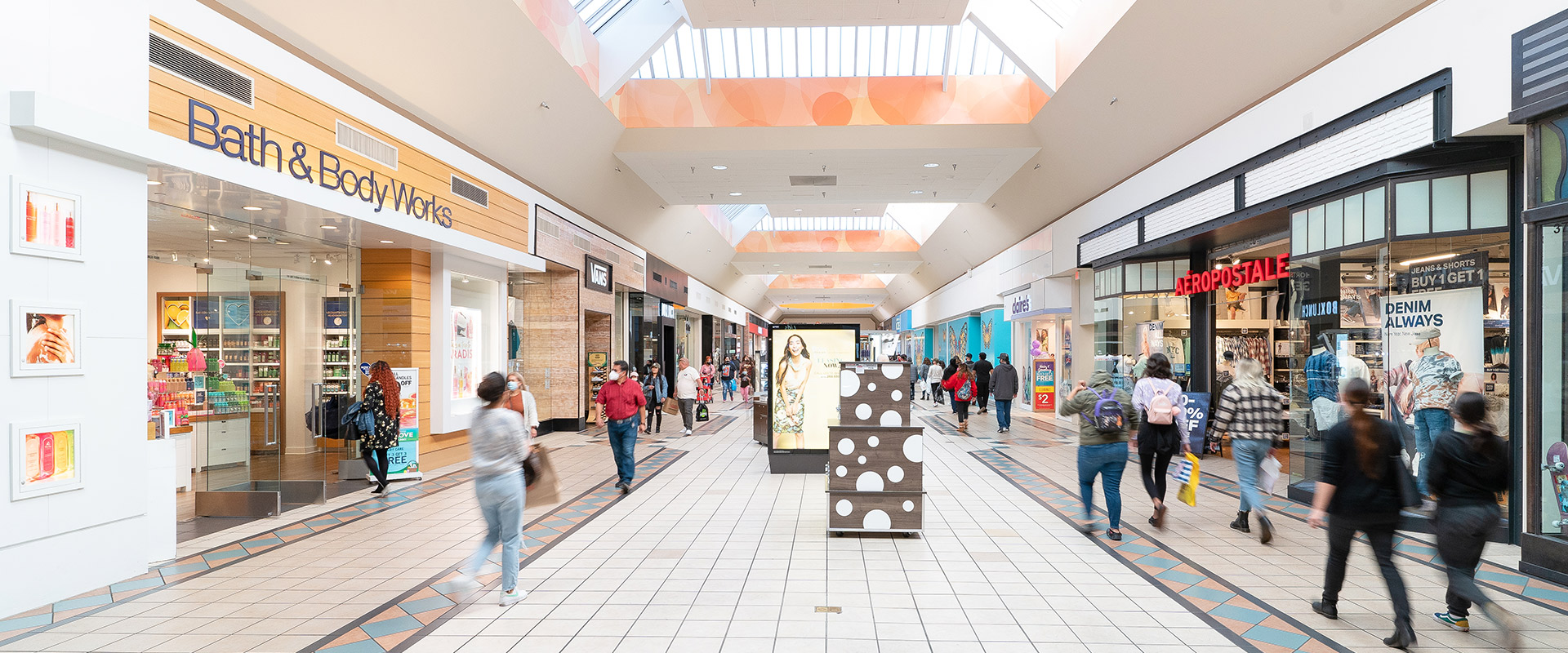 Cedarbridge Commons Shopping Center in Lakewood, NJ