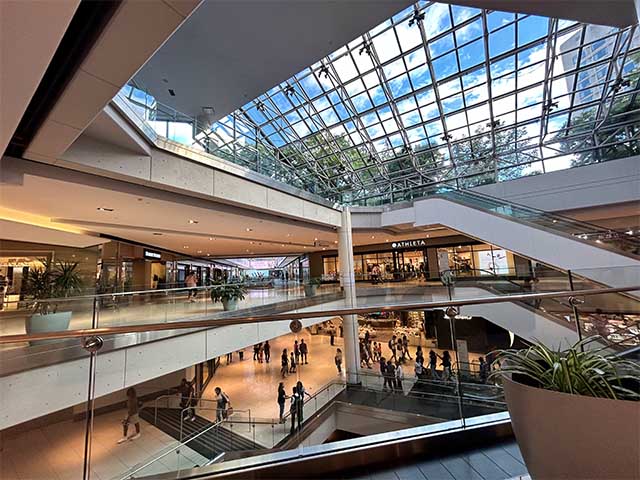 CF Rideau Centre in Ottawa, ON