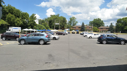 Sheridan Plaza photo 2