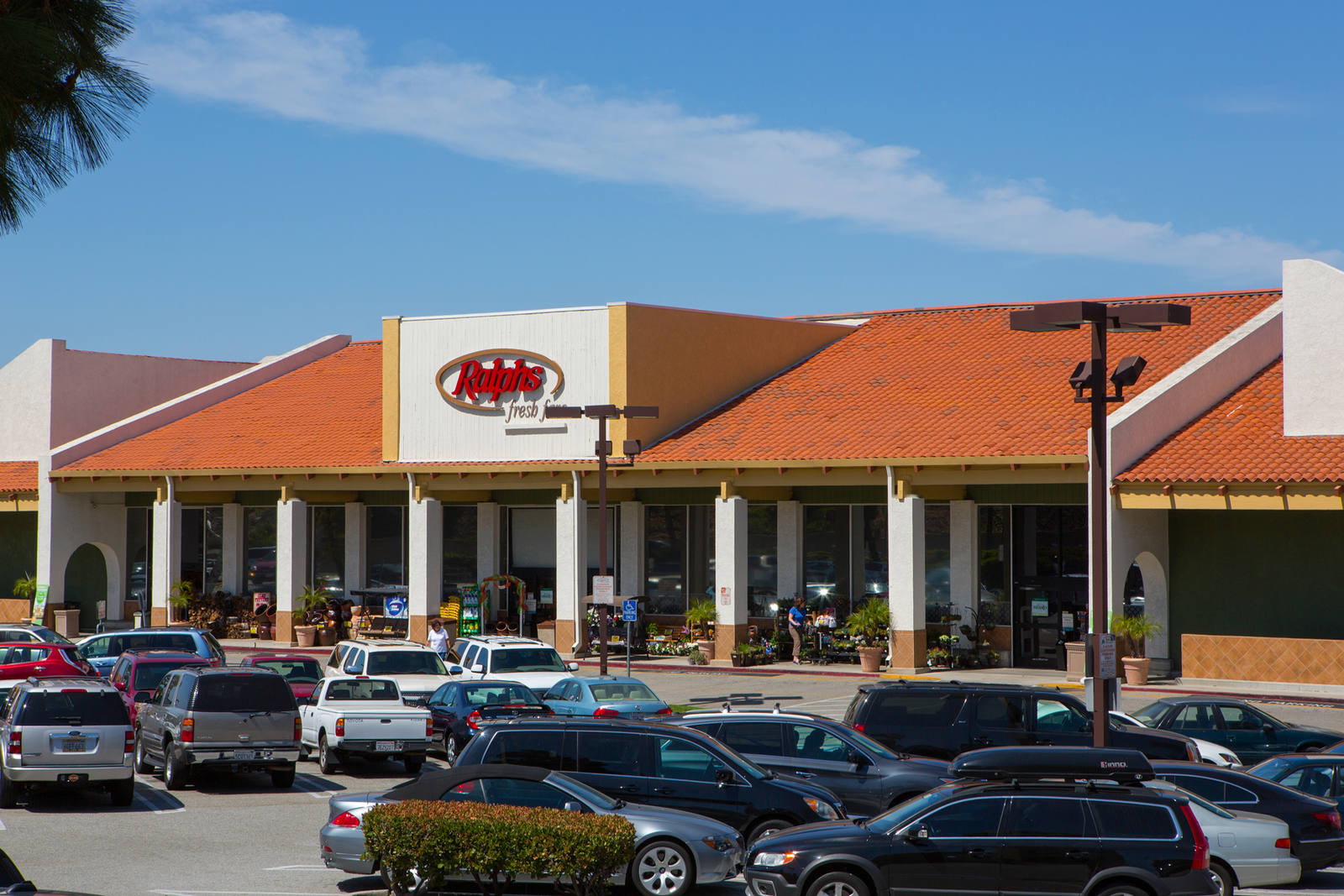 Country Hills Shopping Center in Torrance, CA