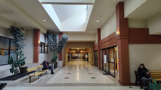 Forest Lane Shopping Centre photo 3