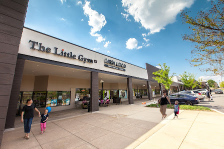 Van Dorn Plaza photo 5