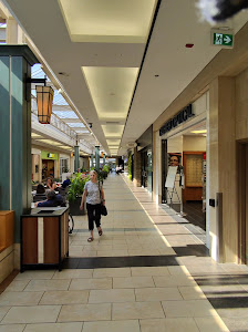Carlingwood Shopping Centre photo 3