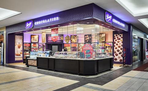 Carlingwood Shopping Centre photo 4