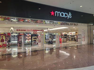 The Plaza at Buckland Hills photo 1