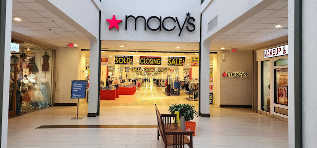 Almeda Mall photo 1