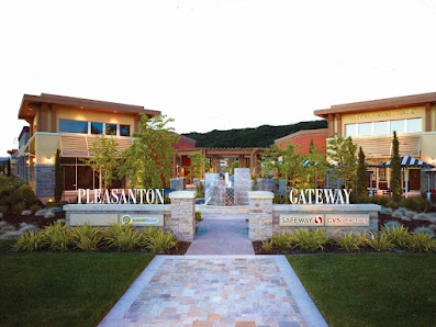 Gateway Towne Center photo 4