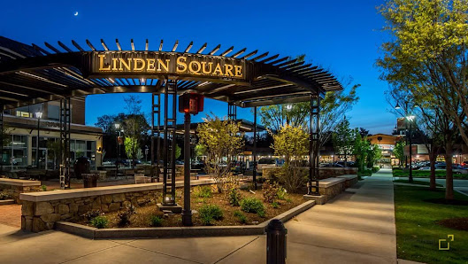 Linden Square photo 5