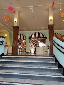 Wallingford Center photo 2