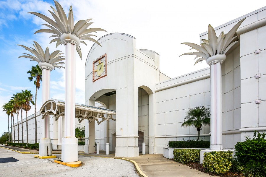 Dixieland Mall in Lakeland, FL