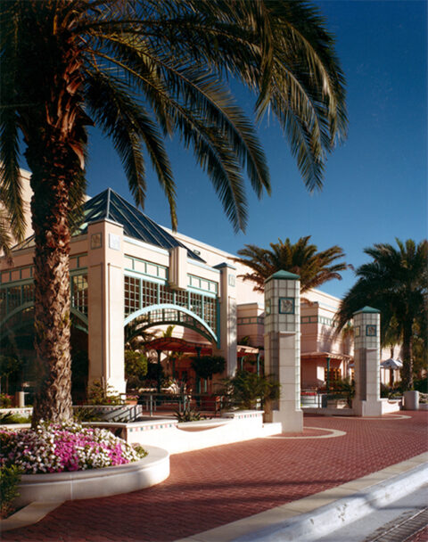 Downtown Palm Beach Gardens in Palm Beach Gardens, FL