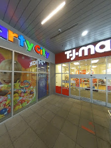 Broadway Plaza Outparcel photo 2