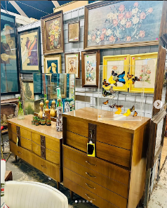 Fleur De Flea Vintage Market photo 6