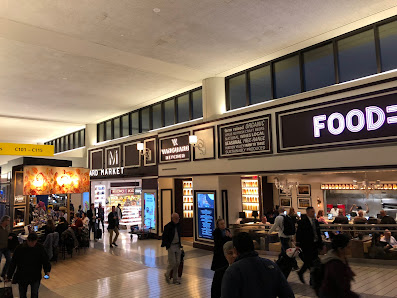 Shop Newark Terminal C photo 2