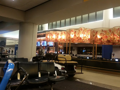 Shop Newark Terminal C photo 4