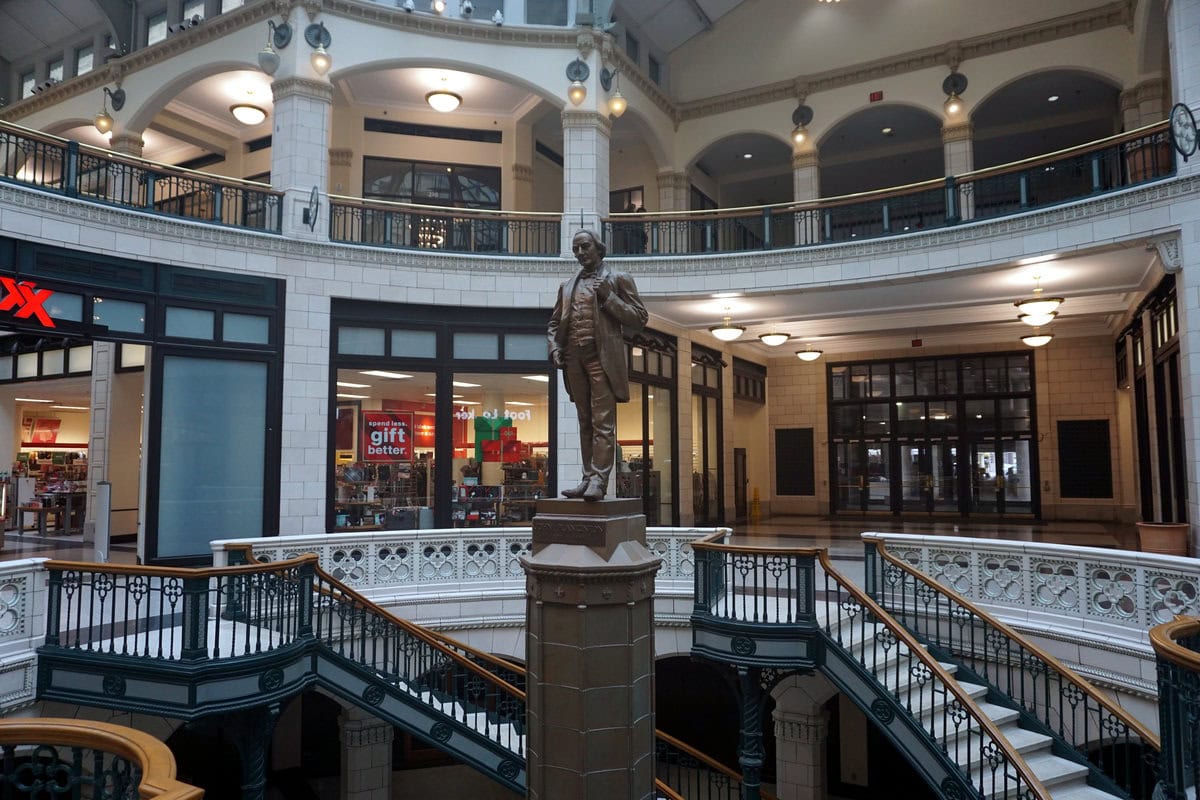 East Pointe Marketplace in Milwaukee, WI