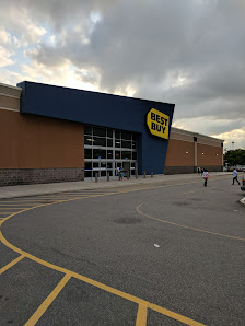 Newport Plaza II photo 1