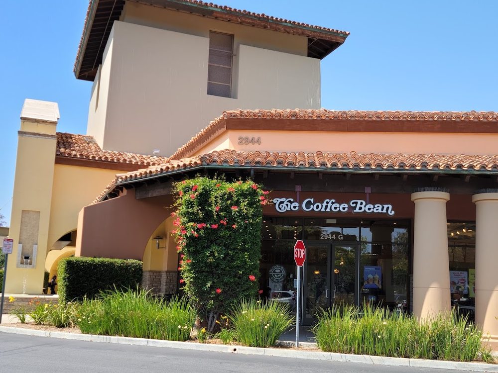 El Paseo Simi in Simi Valley, CA