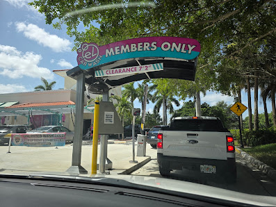 Shoppes at Silver Isles photo 1
