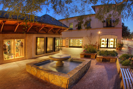 Carmel Plaza photo 6