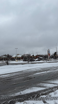 Dorval Crossing photo 2