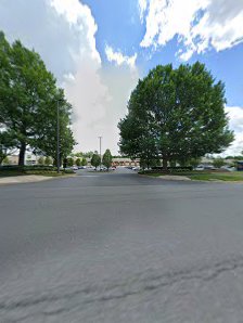 Fair Lakes Promenade photo 6