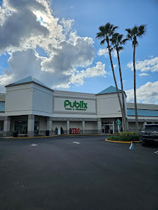 Barclay Place Shopping Center photo 1