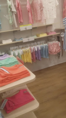 Mt. Shasta Mall photo 2