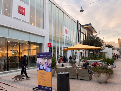 Broadway Plaza photo 1