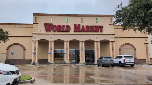 Brainerd Village Shopping Center photo 3