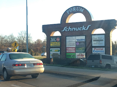 Deer Creek Shopping Center photo 1