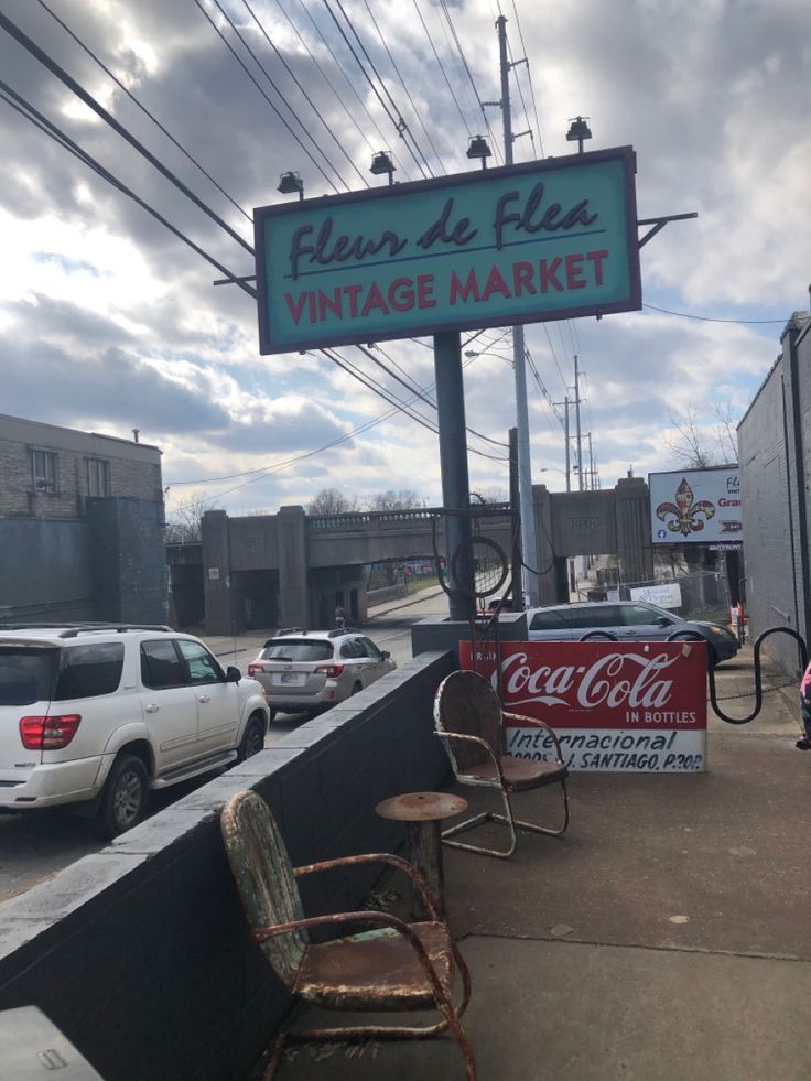 Fleur De Flea Vintage Market in Louisville, KY