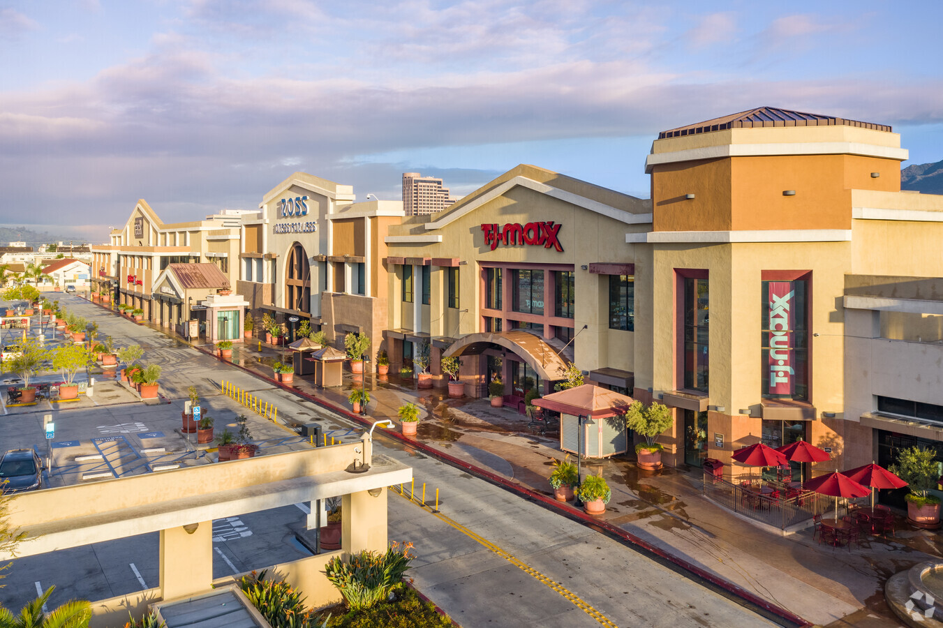 Glendale Fashion Center in Glendale, CA