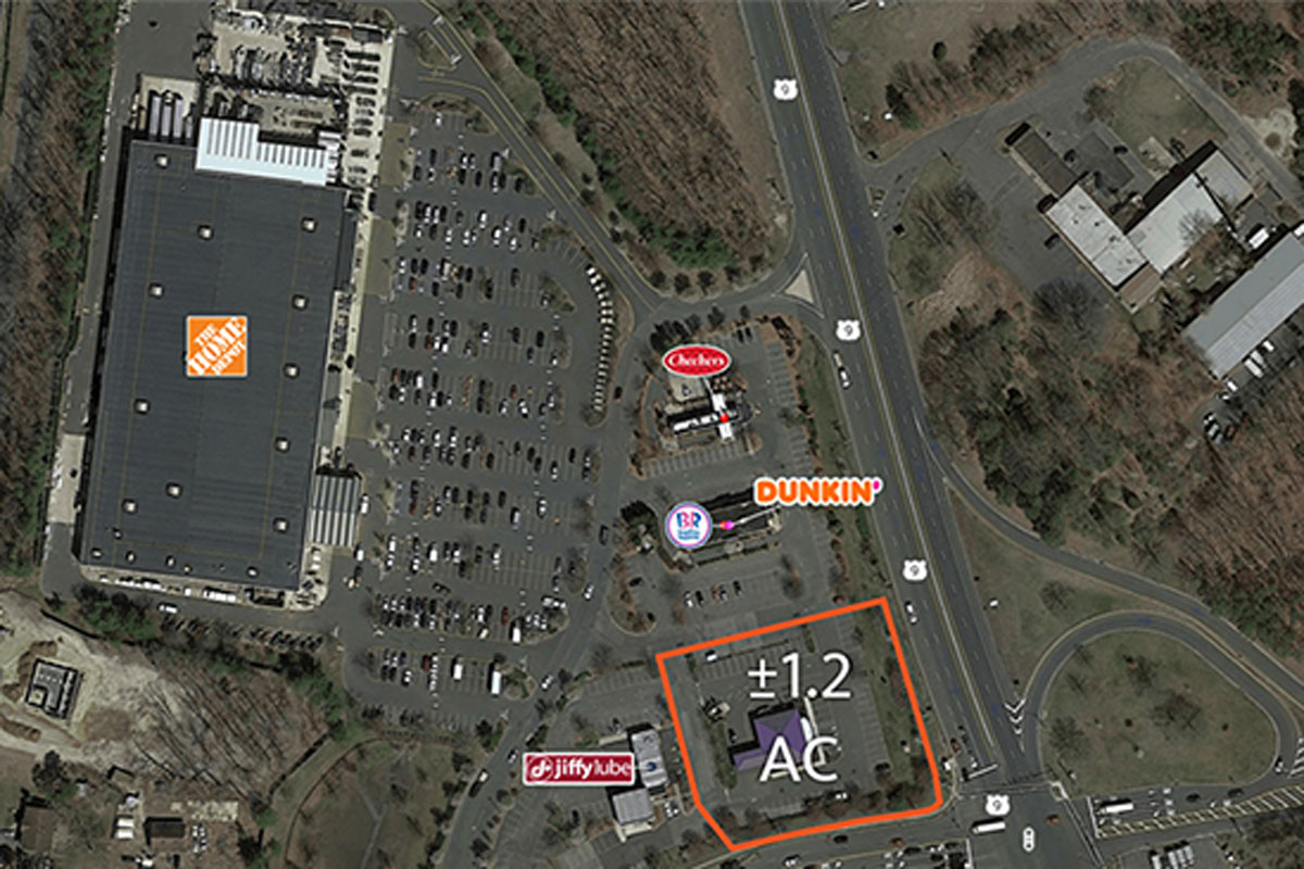 Grebow’s Shopping Center in Howell Township, NJ