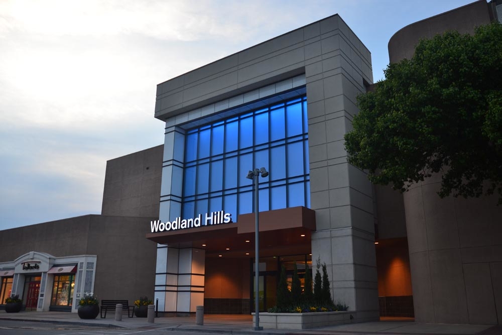 Highland Plaza Shopping Center in Tulsa, OK