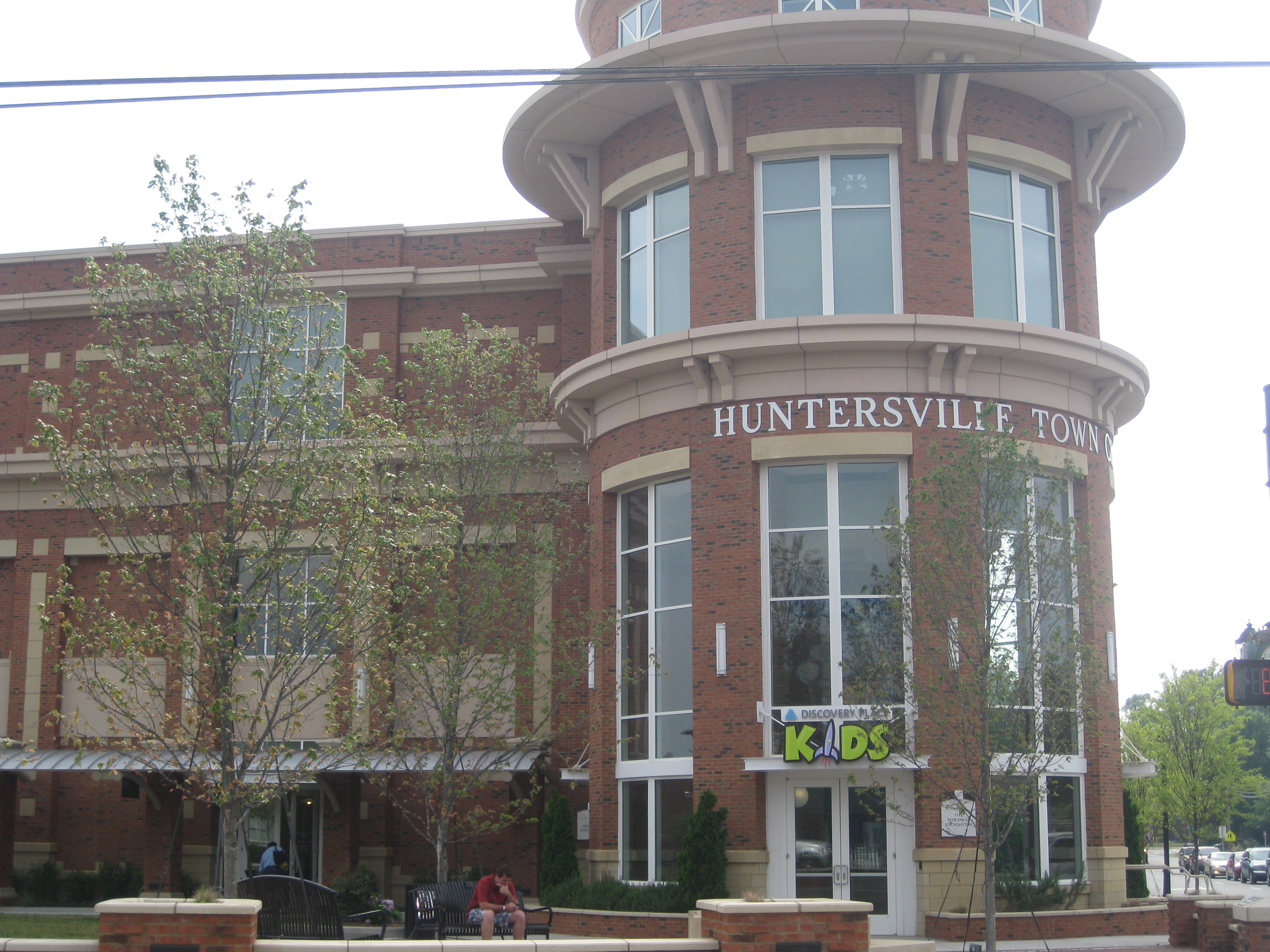 Huntersville Square in Huntersville, NC