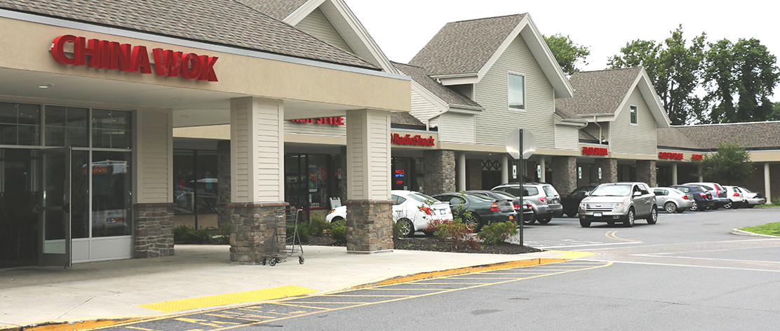 Hyde Park Mall in Hyde Park, NY