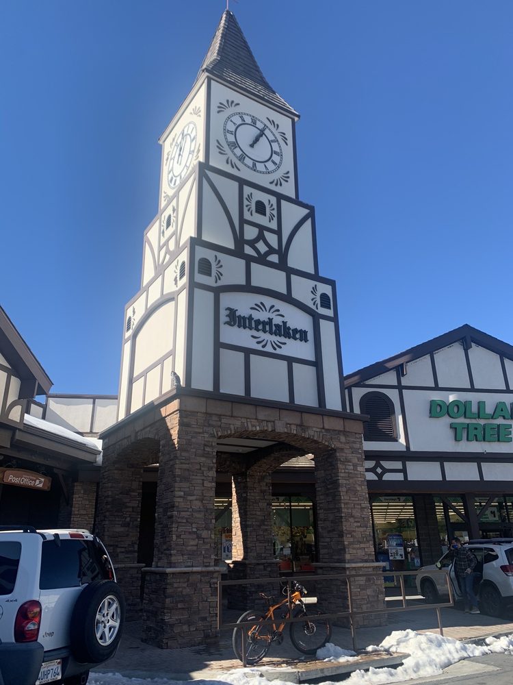Interlaken Shopping Center in Big Bear Lake, CA