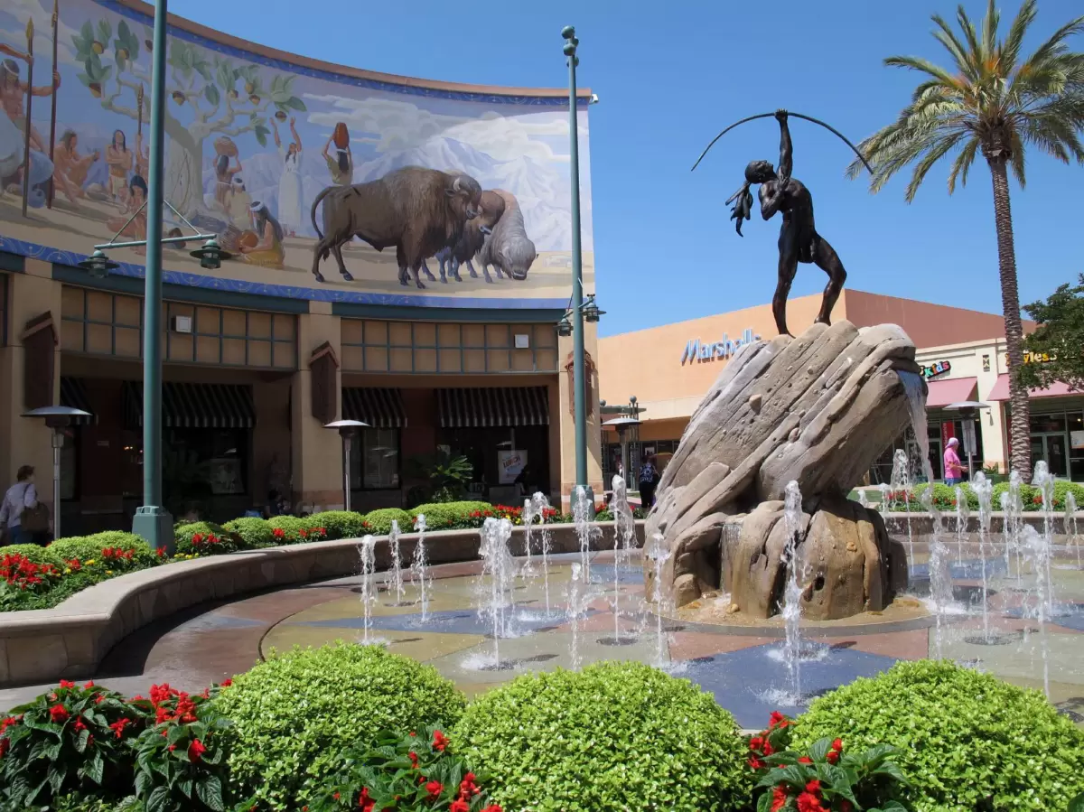 Janss Marketplace in Thousand Oaks, CA