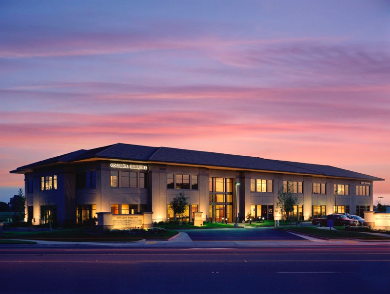 Laguna 99 Plaza in Elk Grove, CA