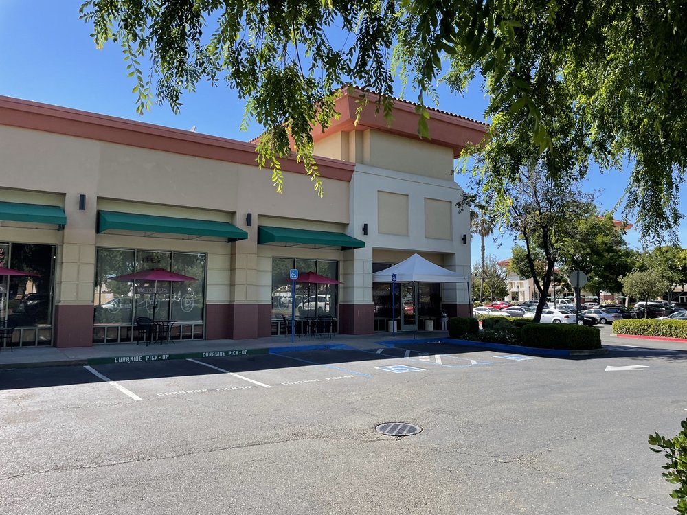 Laguna Village in Sacramento, CA