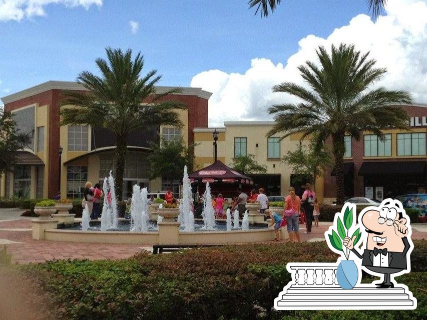 Lakeside Village in Lakeland, FL
