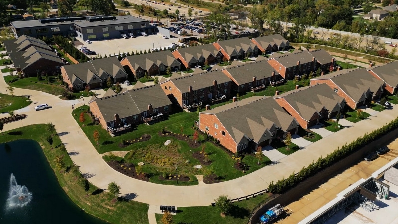 Le Chateau Village in Frontenac, MO