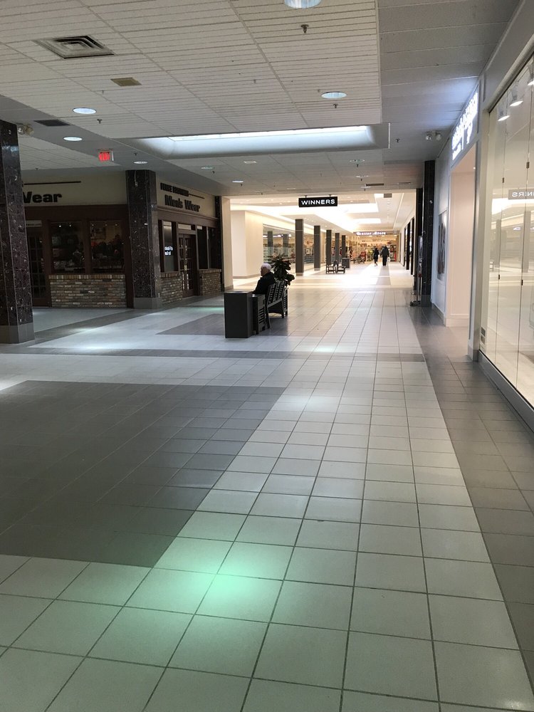 Lindsay Square Mall in Lindsay, ON
