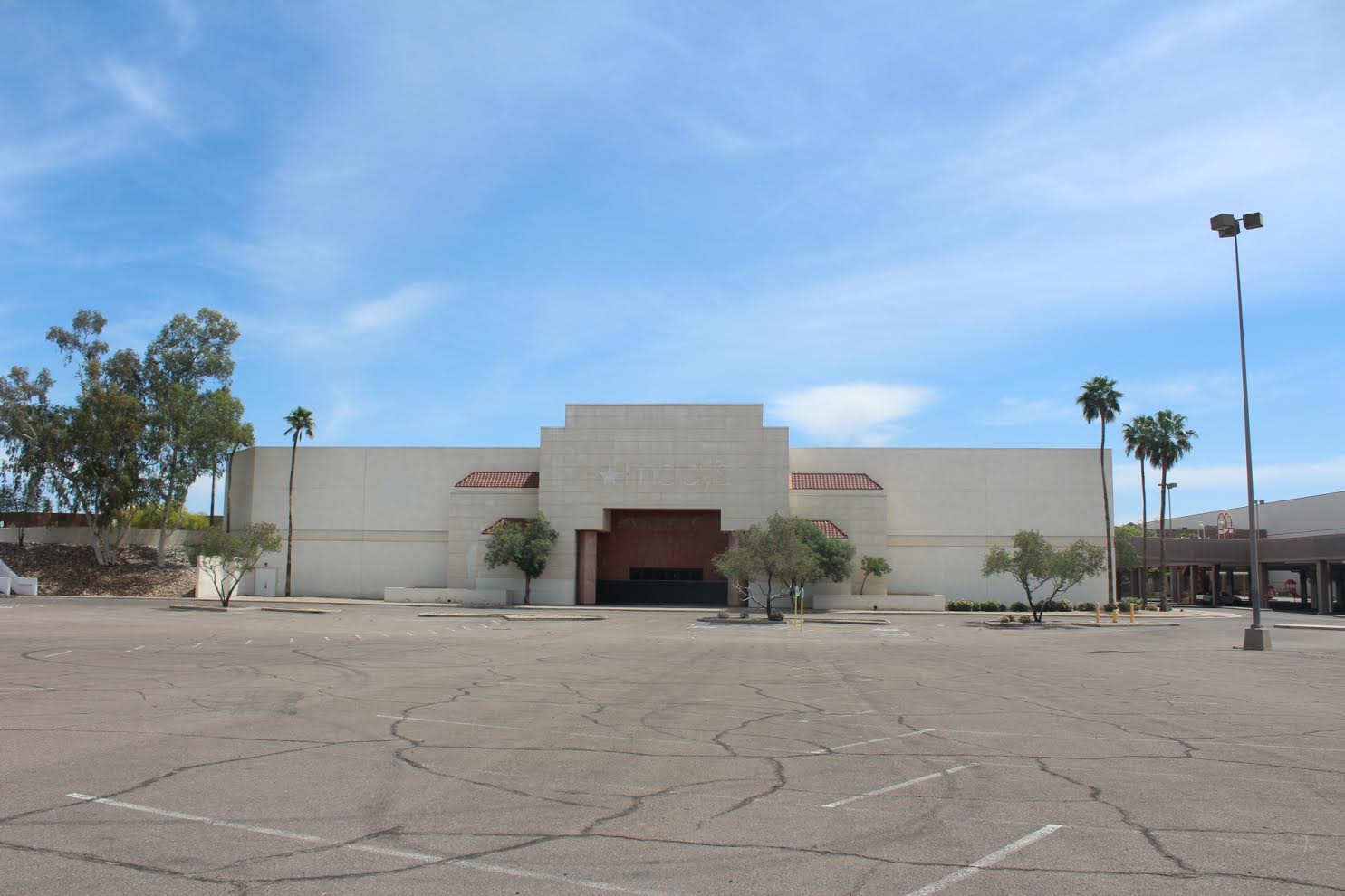 Little Cholla Shopping Plaza in Tempe, AZ