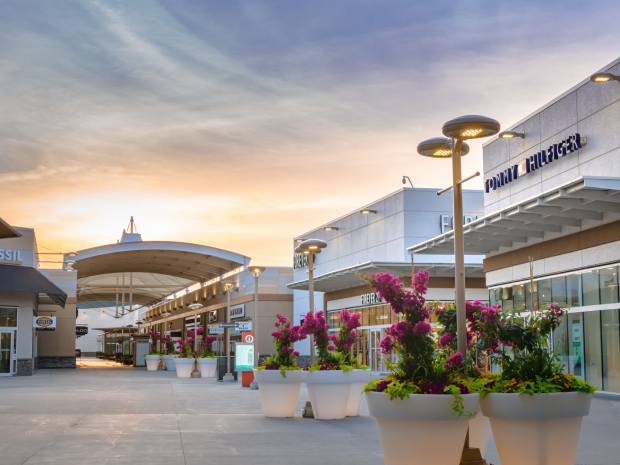 Mall For All & Shop'n2000 in Ontario, CA